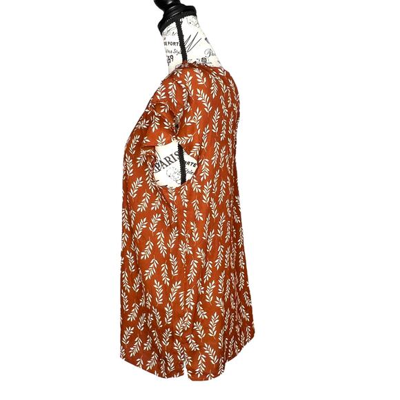 Papermoon LARGE Stitch Fix Front Keyhole Back Tie Short Ruffle Sleeve Blouse - Picture 2 of 10